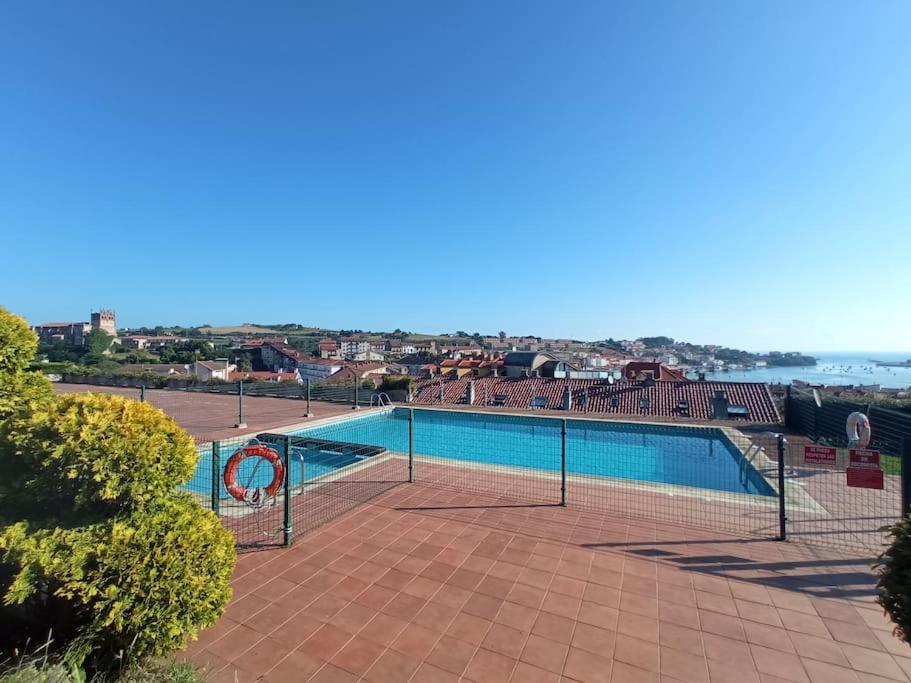 Terraza Y Piscina Con Vistas Espectaculares Al Mar Parking Cubierto Appartement San Vicente De La Barquera Buitenkant foto